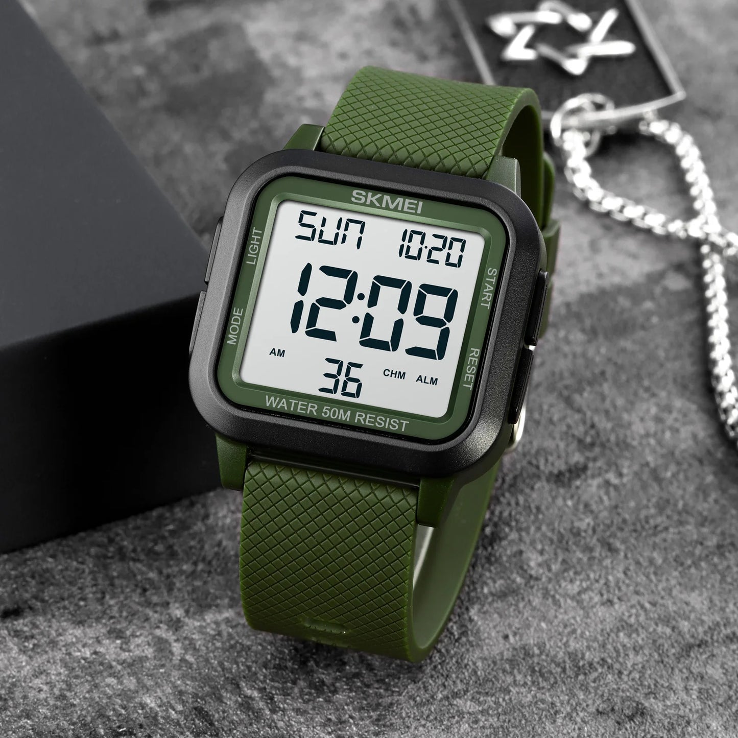 SKMEI Outdoor Sport Watch Men Alarm Chrono Clock 5Bar Waterproof Military Watches LED Display Shock Digital Watch reloj hombre
