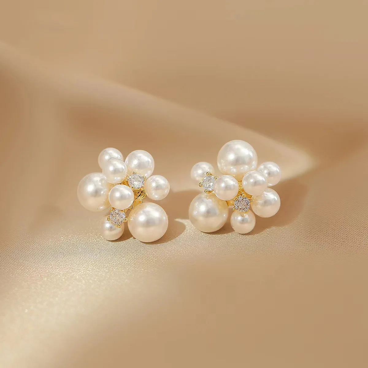 ZAKOL French Imitation Pearl Hoop Earring Small Round Circel Earrings For Women Minimalist Jewelry Elegant Gift